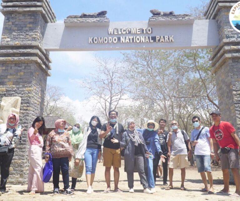 Paket Sailing Trip Komodo